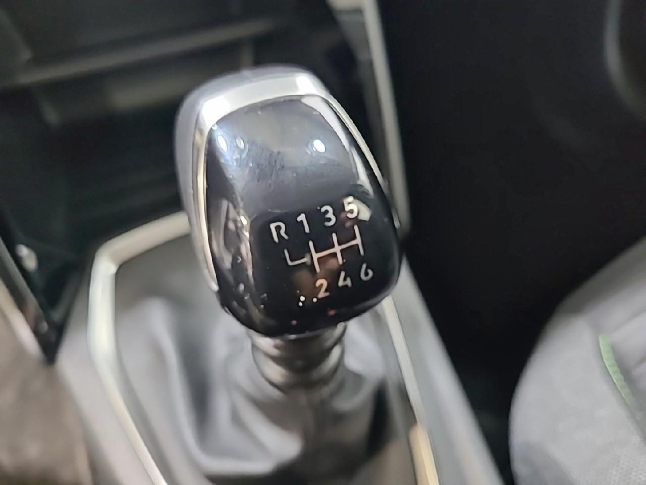 Peugeot 208 puretech 100 s&s bvm6 active — photo 19