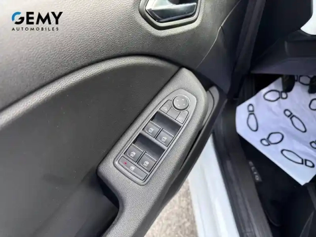 Renault Clio tce 90 — photo 13