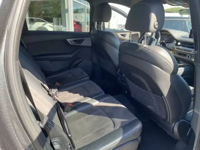 Audi Q7 3.0 v6 tdi e-tron 373 tiptronic 8 quattro 5pl — photo 35