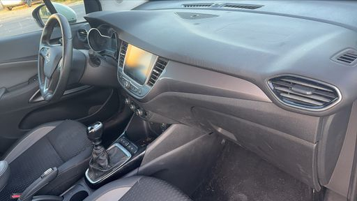 Opel Crossland X 1.2 Turbo 130 - Design – 2019 – 82539 km – Essence – Boîte Manuelle — photo 18