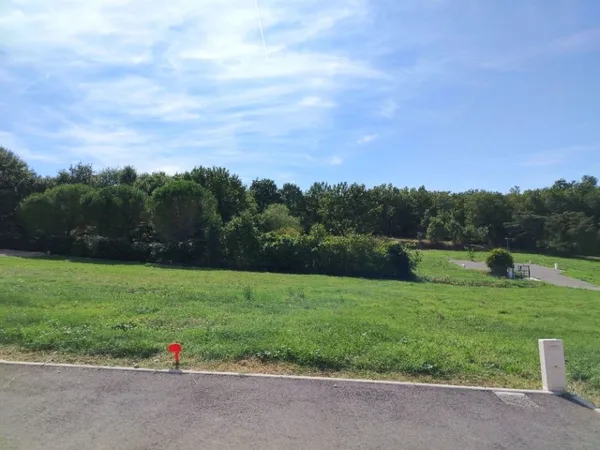Terrain 867 m²