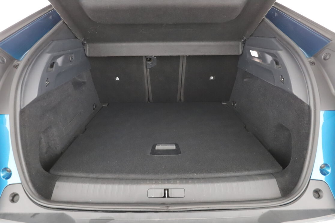 Peugeot 3008 1.2 Hybrid Allure e-DCS6 — photo 16