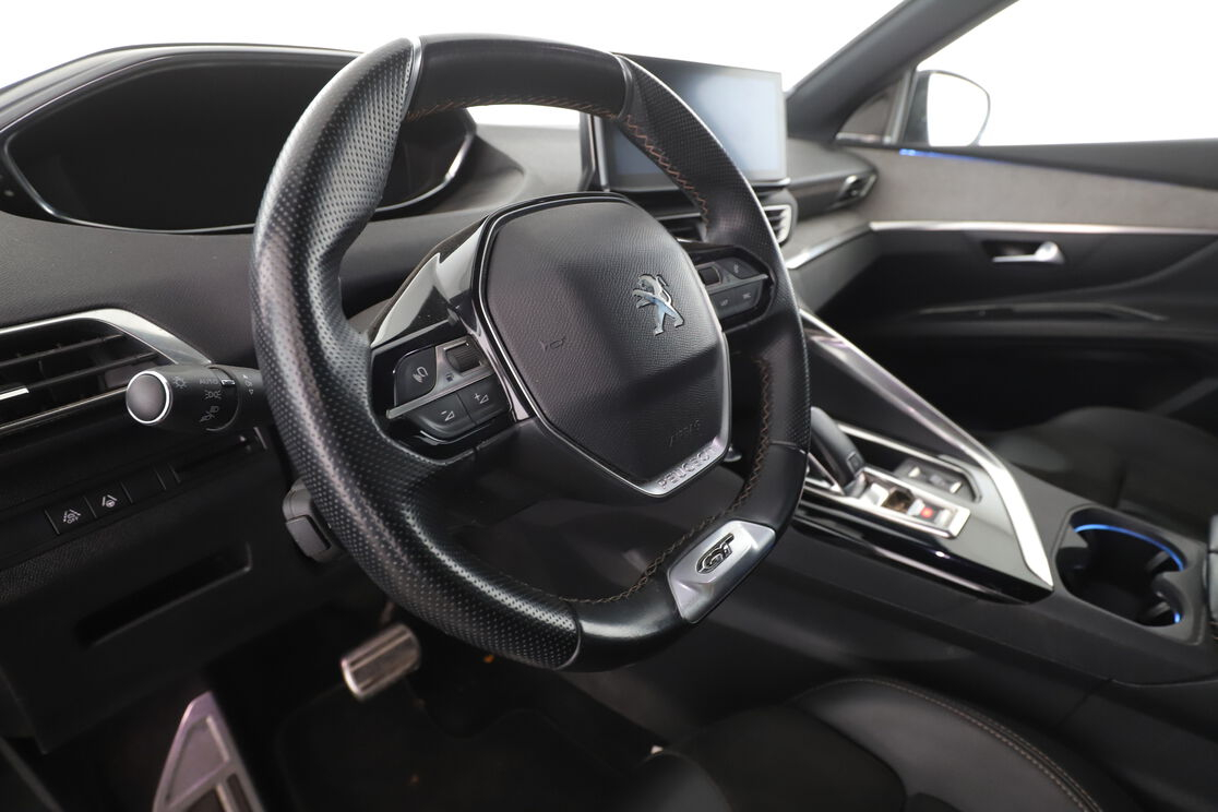 Peugeot 5008 2.0 Blue-HDi GT EAT8 — photo 10