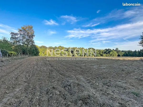 Terrain 2060 m² SADROC