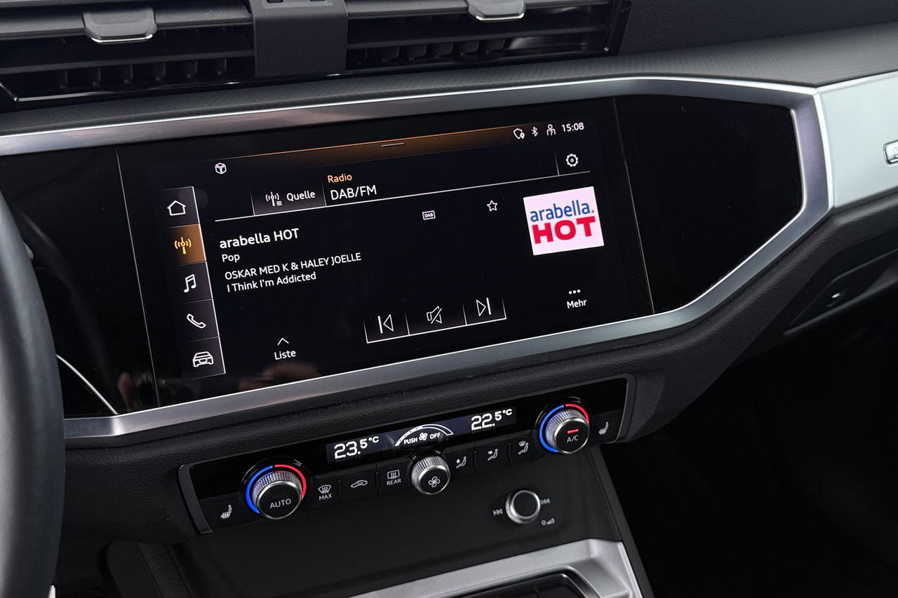 Audi Q3 — photo 15