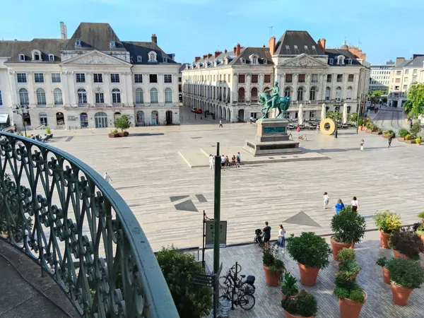 Loue chambre en colocation dans appartement