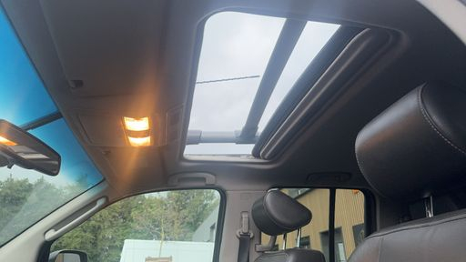 Nissan Navara 2.5 dCi 190 4WD - Double Cabine Xe – 2015 – 124880 km – Diesel – Boîte Manuelle — photo 2