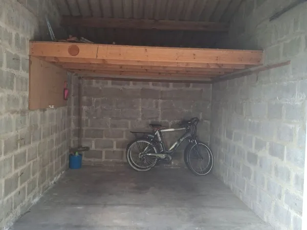 Location garage quartier Arago