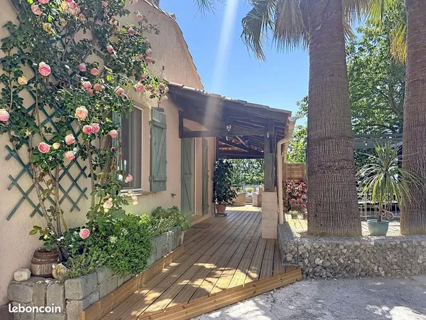 Villa 4 pièces 137 m²