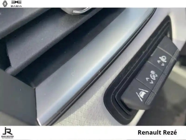 Renault Clio 1.0 tce 90ch evolution — photo 11
