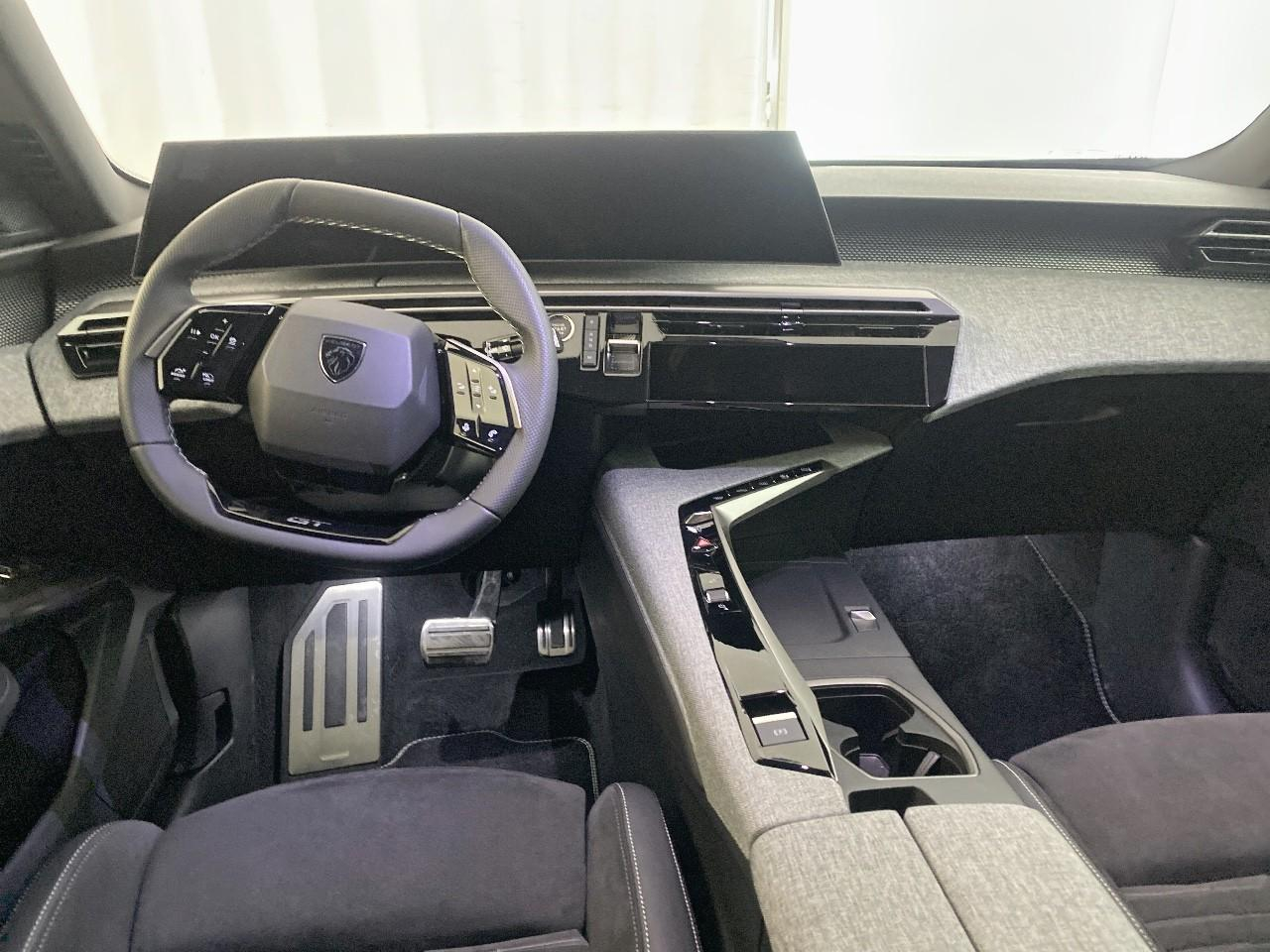 Peugeot 3008 hybrid 145 e-dcs6 gt — photo 8