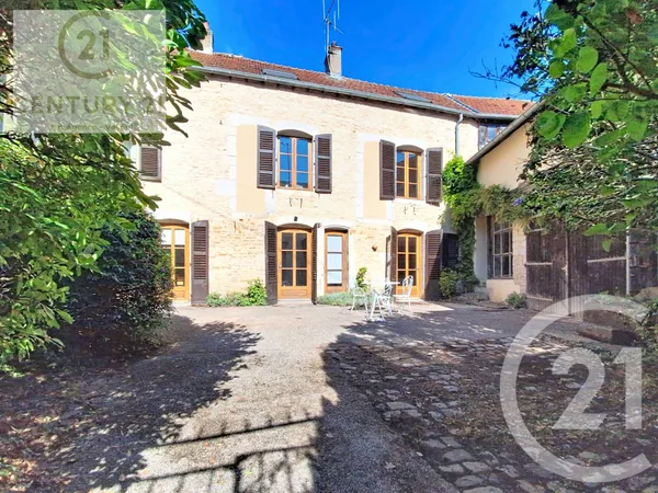 Maison 8 pièces 427 m²