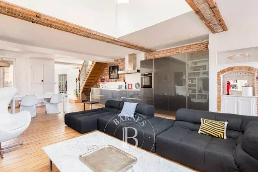 Appartement 5 pièces 240 m²