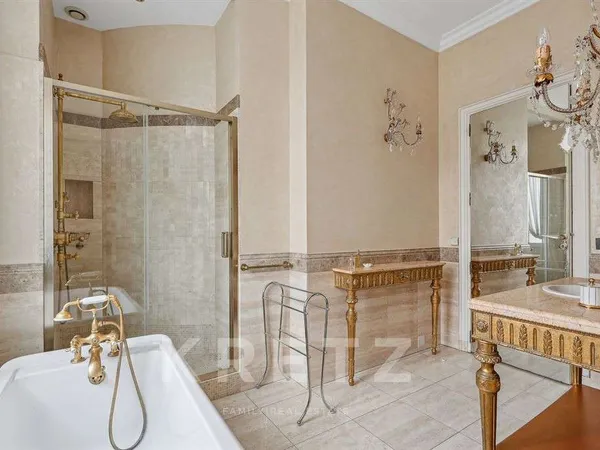 Appartement 8 pièces