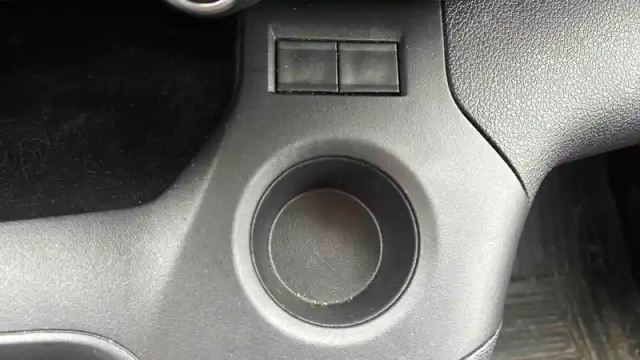 Toyota Proace city medium 1.5l 130 d-4d — photo 28