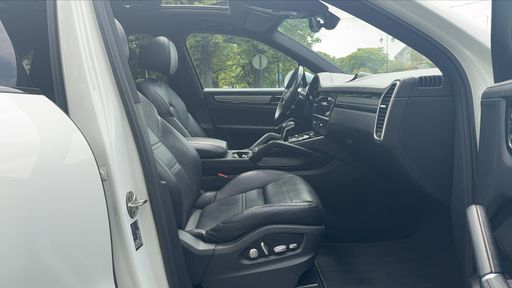 Porsche Cayenne 2.9  440 AWD BVA8 - S – 2017 – 113890 km – Essence – Boîte Automatique — photo 17
