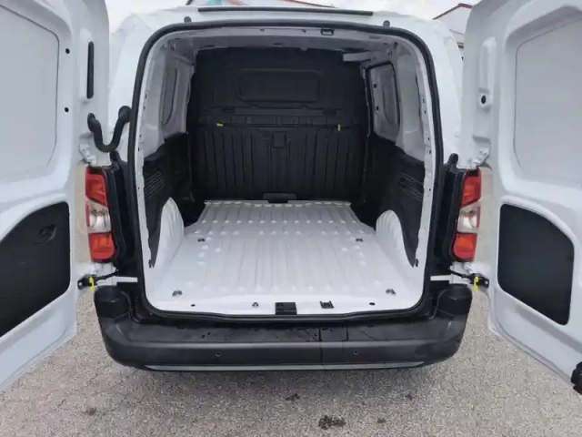 Peugeot Partner fourgon m 650 kg bluehdi 130 s&amp;s eat8 — photo 16