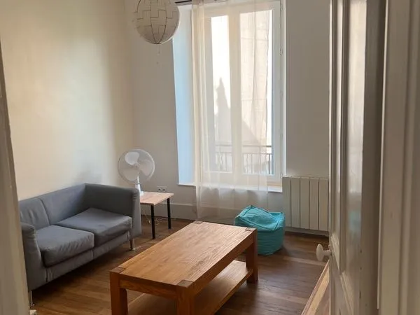 Appartement entièrement remis à neuf et meublé, 7 rue Arago