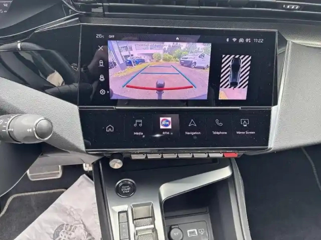 Peugeot 408 phev 225 e-eat8 first edition — photo 11