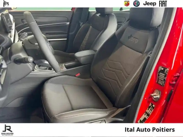 Jeep Avenger 1.2 turbo t3 100ch altitude (186?/mois après 1er loyer de 3000?) — photo 9
