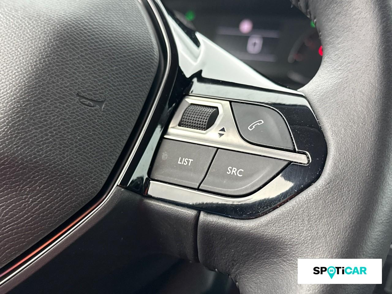 Peugeot 208 1.2 puretech 100ch s&s style 118g — photo 18