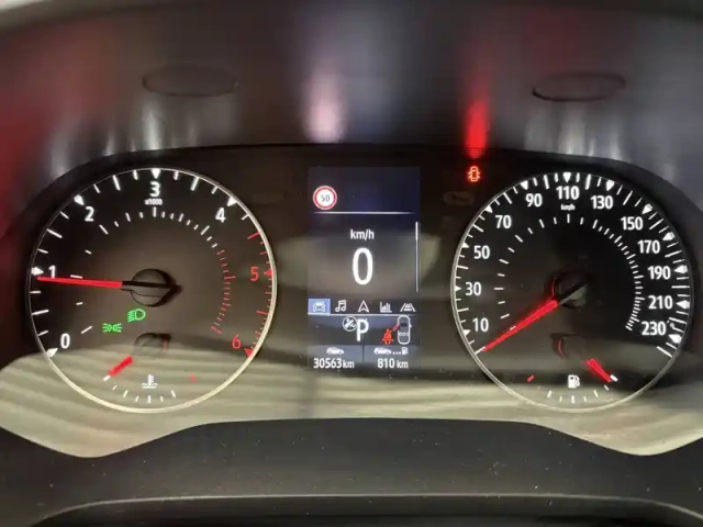 Renault Captur blue dci 115 edc — photo 40