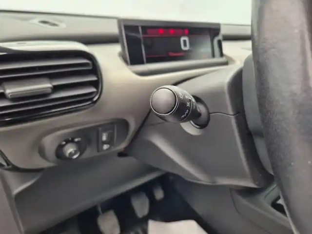 Citroën C4 cactus puretech 110 s&amp;s bvm6 — photo 22