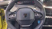 Peugeot 208 1.2 PureTech 100ch S&S Active — photo 13