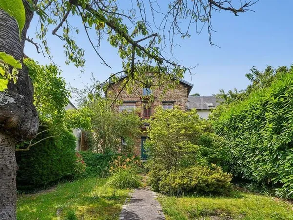 Maison 5 pièces 166 m²