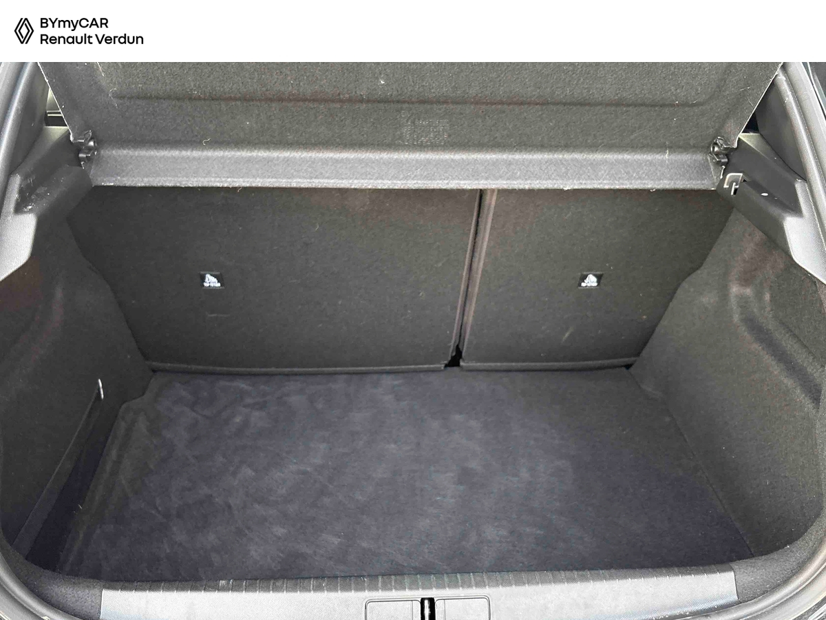 Peugeot 208 PureTech 100 S&amp;S EAT8 — photo 13