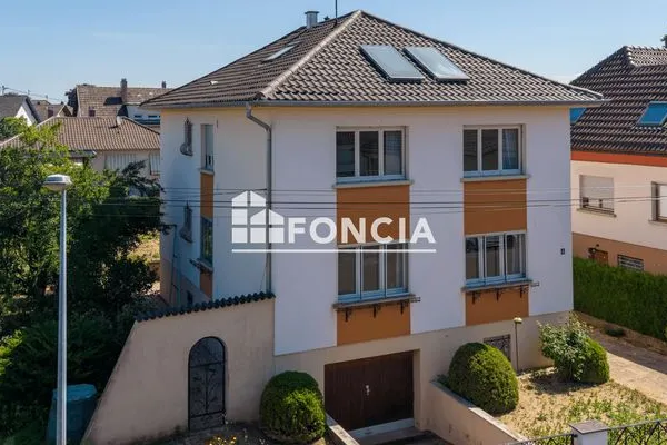 Maison 8 pièces 180 m²
