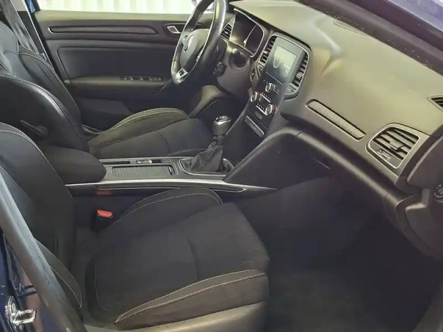 Renault Megane mégane iv estate tce 140 fap — photo 12