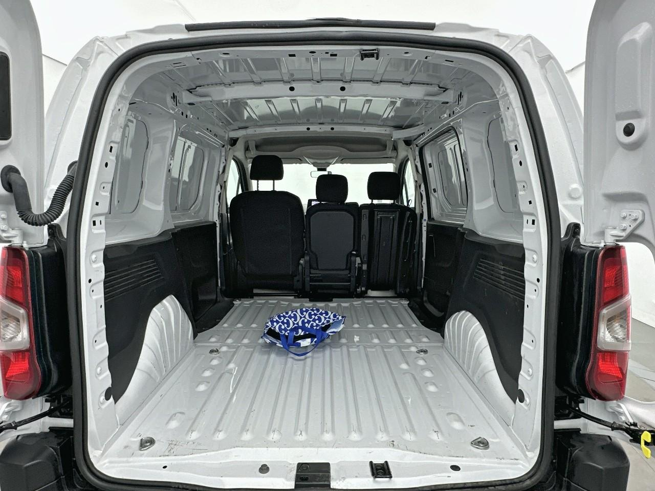 Fiat Doblo -e fourgon m 800kg electrique 100 kw batterie 50 k — photo 6