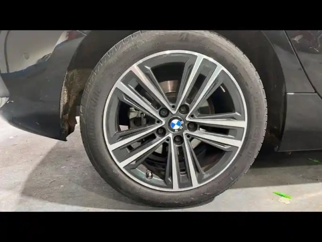 Bmw Serie 1 série 1 118ia 136ch business design dkg7 — photo 12