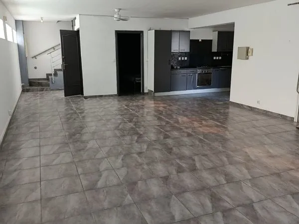 Loue maison st André