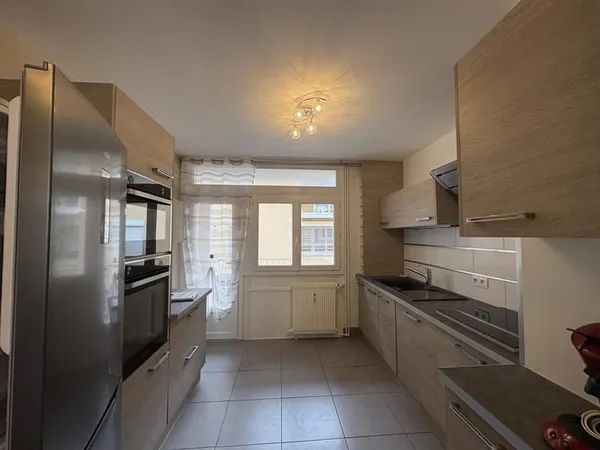 Appartement Vente Le Puy-en-Velay 4p 74m² 800€