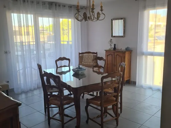 Appartement F4 dernier étage 2/2