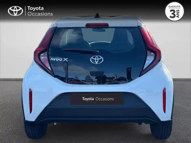 Toyota Aygo X 1.0 vvt-i 72ch dynamic my23 — photo 4