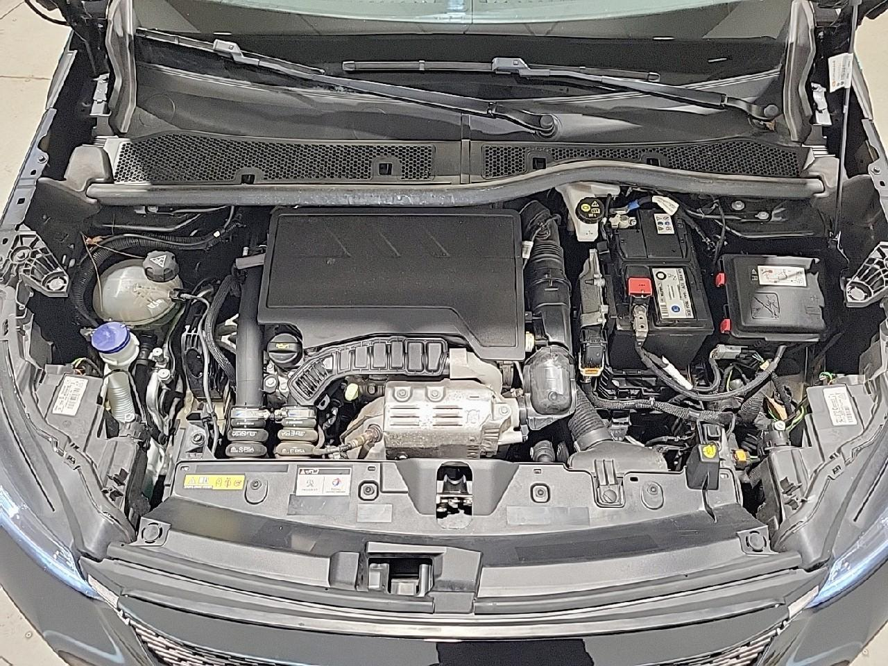Peugeot 2008 puretech 100 s&s bvm6 style — photo 15