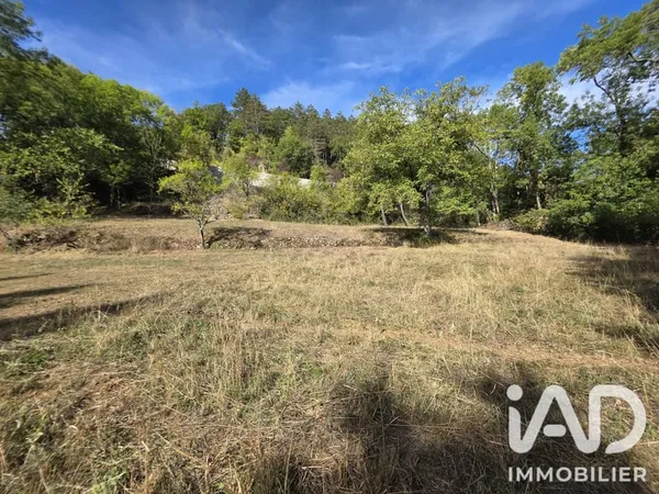 Terrain 4412 m²