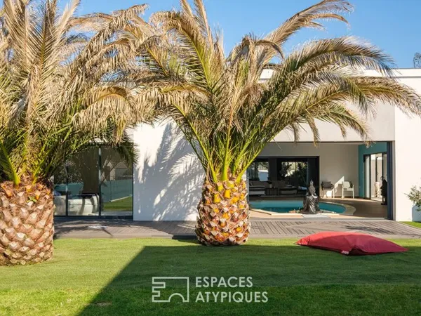 Contemporaine avec piscine intérieure aux portes de Niort