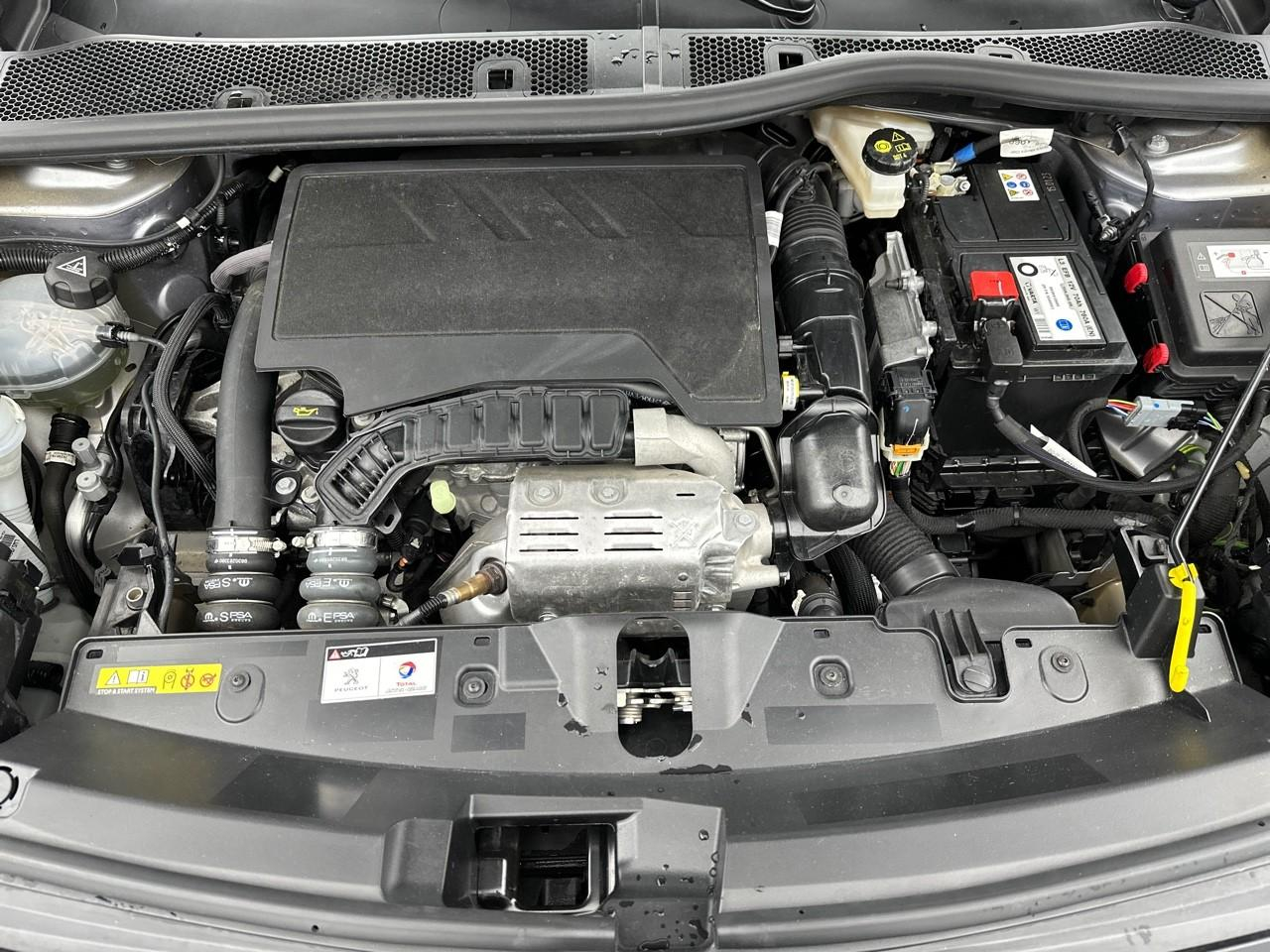 Peugeot 2008 puretech 130 s&s bvm6 allure pack — photo 13
