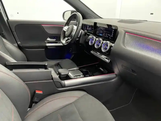 Mercedes Eqa 250 — photo 19