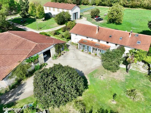 Propriété 6 pièces 375 m²