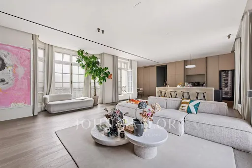 Appartement 5 pièces 157 m²
