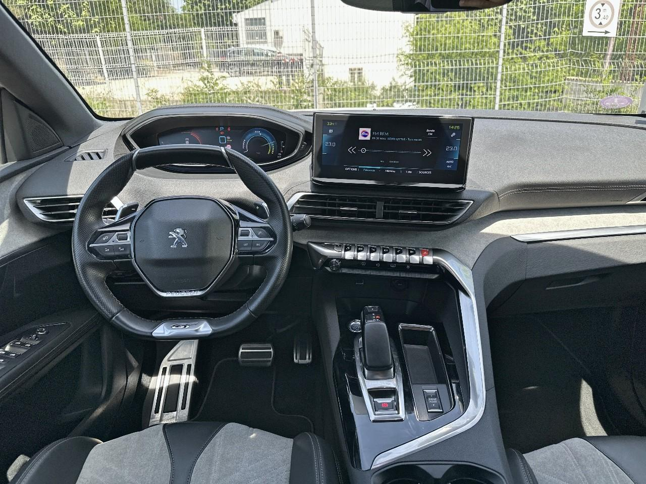 Peugeot 3008 hybrid 225ch gt e-eat8 — photo 8
