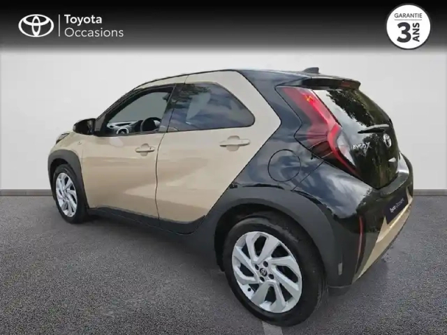 Toyota Aygo X 1.0 vvt-i 72ch design s-cvt — photo 2