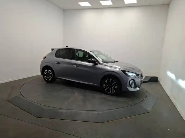 Peugeot 208 hybrid 100 e-dcs6 — photo 7