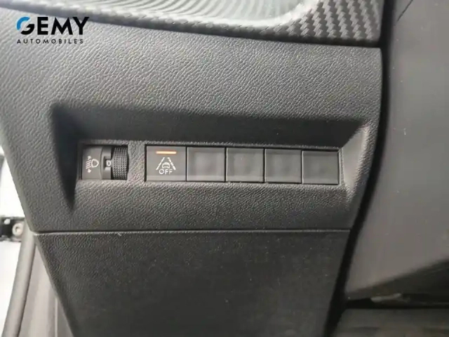 Peugeot 208 puretech 75 s&amp;s bvm5 — photo 36