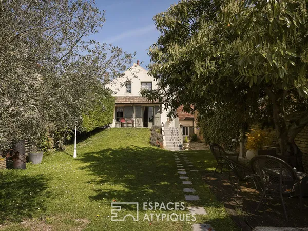 Maison authentique - Jardin Sud et Caveau Historique